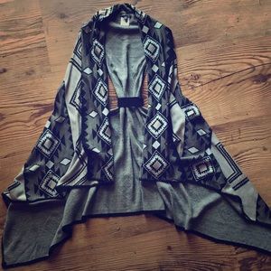 Sleeveless Aztec Cardigan